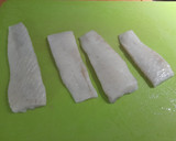 Foto del paso 5 de la receta: Rodaballo con aceite de perejil y cebollino con coolie de mango