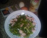 Foto del paso 1 de la receta Guiso de pescadilla con refrito de verduras
