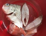 Foto langkah ke 1 dari resep Ikan Masak Aceh U Lheu.