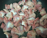 Foto del paso 1 de la receta: Mollejas encebolladas