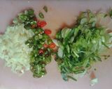 Foto langkah ke 2 dari resep Udang Goreng Bawang.