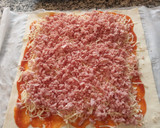 Foto del paso 6 de la receta: Pizza de hojaldre enrollada