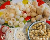 Hình bước làm 1 của món Chè hạt sen long nhãn hạt chia