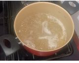 Foto del paso 1 de la receta: Leche condensada con solo 3 ingredientes 😋