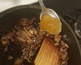 Foto del paso 4 de la receta: Cheese burger de Cebolla Roja Caramelizada con Soja y Miel