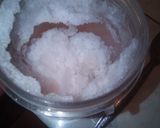 Foto del paso 1 de la receta: Rico y espumoso Chocomilk de fresa 🍓