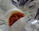 Foto del paso 3 de la receta: Cebollas asadas rellenas chorizo y queso manchego