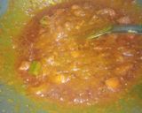 A picture of step 5 of Green Peas and Paneer Curry.