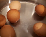 Foto del paso 1 de la receta: Huevos rellenos