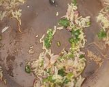 Foto langkah ke 3 dari resep Sayur oyong bening dan soun ala upie.