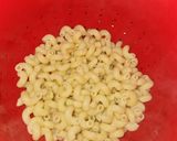 A picture of step 4 of Baked macaroni and cheese.
