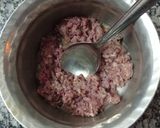 A picture of step 1 of Mince sandwich.