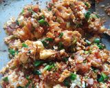 अंडा मोमोज (egg momos recipe in marathi) रेसिपी स्टेप 3 फोटो 