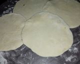 A picture of step 4 of Samosa pockets.