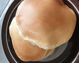 Foto langkah ke 4 dari resep Fluffy pancakes.