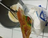 Foto langkah ke 2 dari resep Adonan dasar Roti tanpa Ulen dengan minyak Goreng.