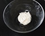 A picture of step 5 of Mango Cheesecake no bake.