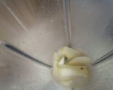 A picture of step 2 of Apple Creamy Shake🍎.
