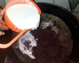A picture of step 2 of Beetroot halwa.