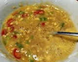 Foto langkah ke 3 dari resep Telur Dadar Serundeng.