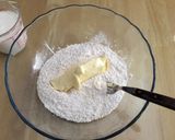 A picture of step 4 of Butter Biscuits.