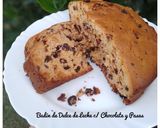 Foto del paso 5 de la receta: Budín de Dulce de Leche con Chocolate y Pasas