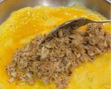 A picture of step 4 of Crab Omelette.
