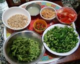 รูปขั้นตอนการทำที่ 2 ของ ส้มตำมะระขี้นก