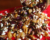 Foto del paso 2 de la receta: Granola de pistachos y arándanos a la sartén