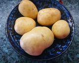 Fokhagymás krumpli 🥔 recept fázis 1 fotója