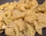 A picture of step 5 of Turmeric Cauliflower.