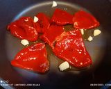 Foto del paso 3 de la receta: Suprema de merluza con salsa de piquillos