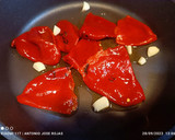 Foto del paso 3 de la receta: Suprema de merluza con salsa de piquillos