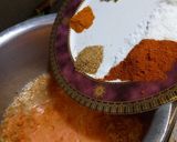 A picture of step 1 of Karhi pakora.