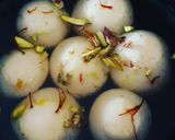 A picture of step 16 of Bengali sweet Roshogolla.