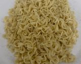 Foto langkah ke 2 dari resep Mie rasa Ayam Geprek kuah Susu.