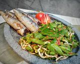 Foto langkah ke 4 dari resep Sambel Kemangi Pindang.