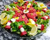 صورة لخطوة 1 من وصفة سلطة بسيطة ومتنوعة(4) 😋