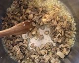 صورة لخطوة 2 من وصفة شوربة الفطر
