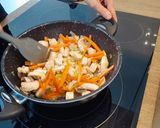 Foto del paso 2 de la receta: Arroz Frito Cantonés con Pollo