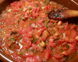 Foto del paso 11 de la receta: Salsa casera de tomates, hecha en cazuela de barro