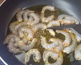 Foto del paso 7 de la receta: Fideos con chocos y langostinos