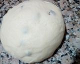 Foto del paso 3 de la receta: Galletitas dulces con pasas