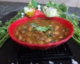 A picture of step 5 of Indian Panjabi Rajma Masala.