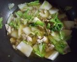 A picture of step 5 of Homemade Kamukura-Style Delicious Ramen.