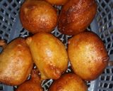 A picture of step 12 of Banana puff puff by s@lma ful@rny...
