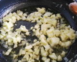 Foto del paso 3 de la receta: Croquetas de espinacas, manzana y pasas