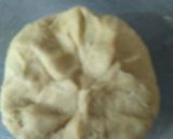 A picture of step 2 of Karara paratha.