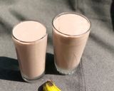 A picture of step 7 of Banana Vanilla milkshake.