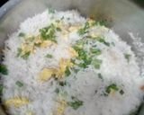 A picture of step 4 of Chinese Egg Fried Rice.